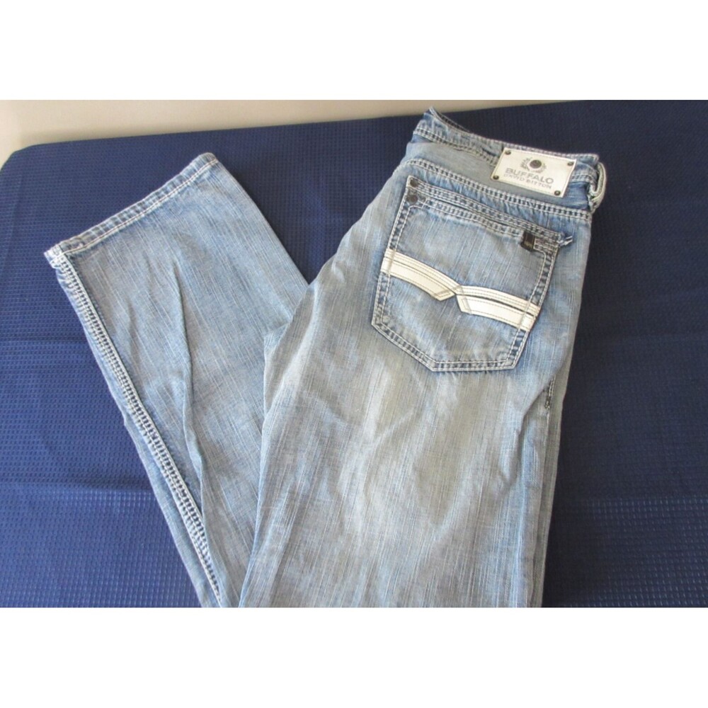 David Britton Buffalo Jeans Mens W33-L32 Lt. Blue DEAKON Bootcut